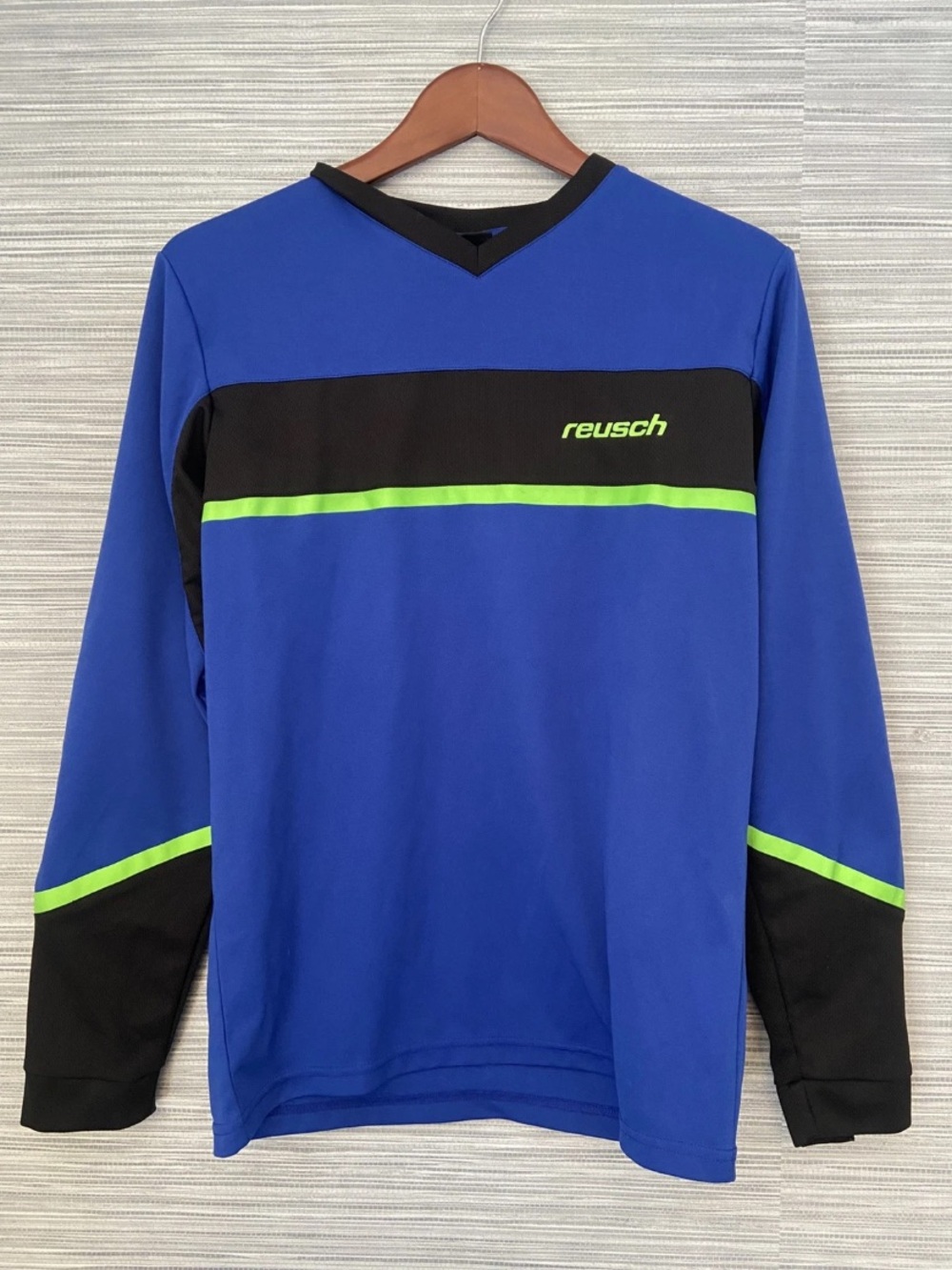 Reusch Men’s Blue Long-Sleeve Jersey with Neon Green Accents